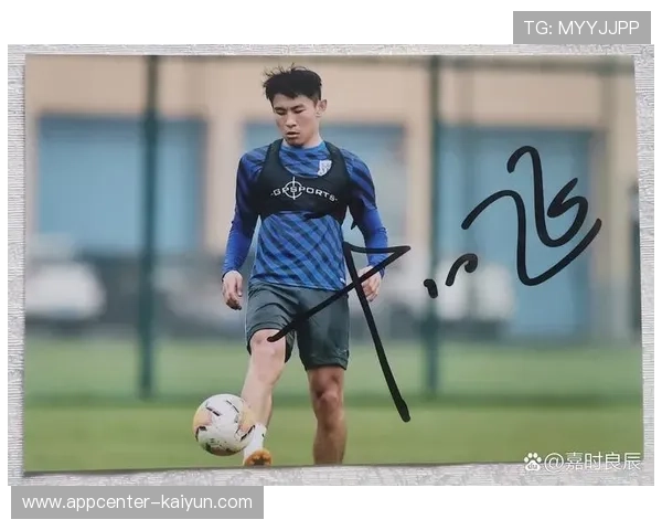 上海申花官宣老将于汉超退役，未来转型教练